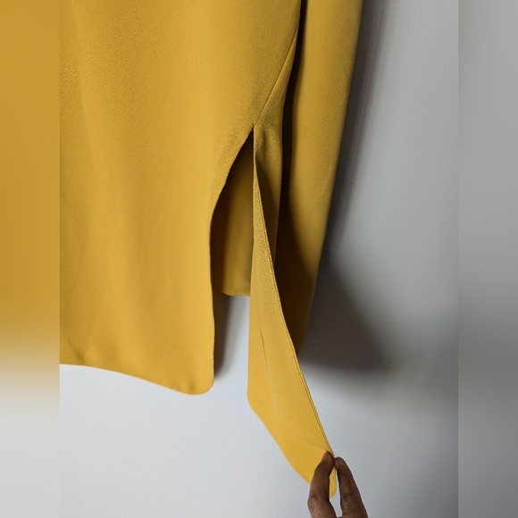 Aritzia Yellow Sleeveless Blouse - Picture 6 of 9